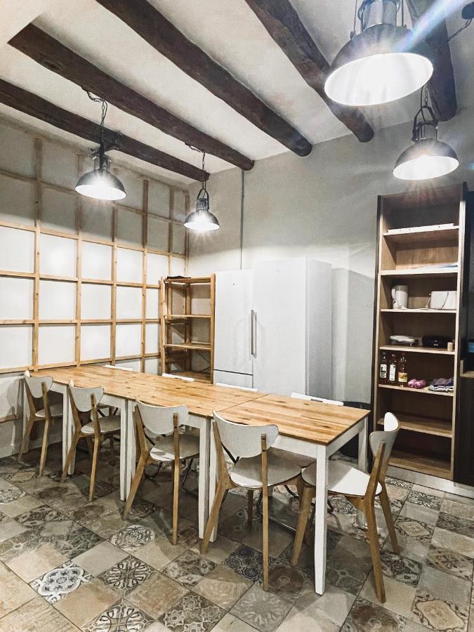 Az The Old Town Hostel - Coliving 萨拉戈萨 外观 照片